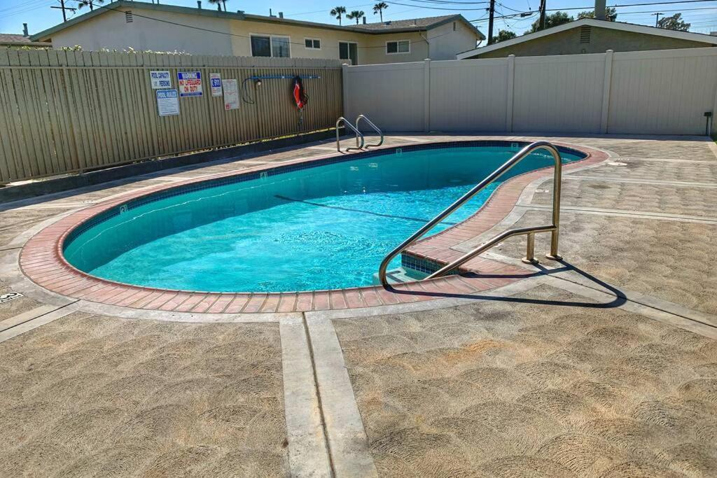 City Center Villa - Pool, Patio & Close To Beach! Huntington Beach Exteriör bild